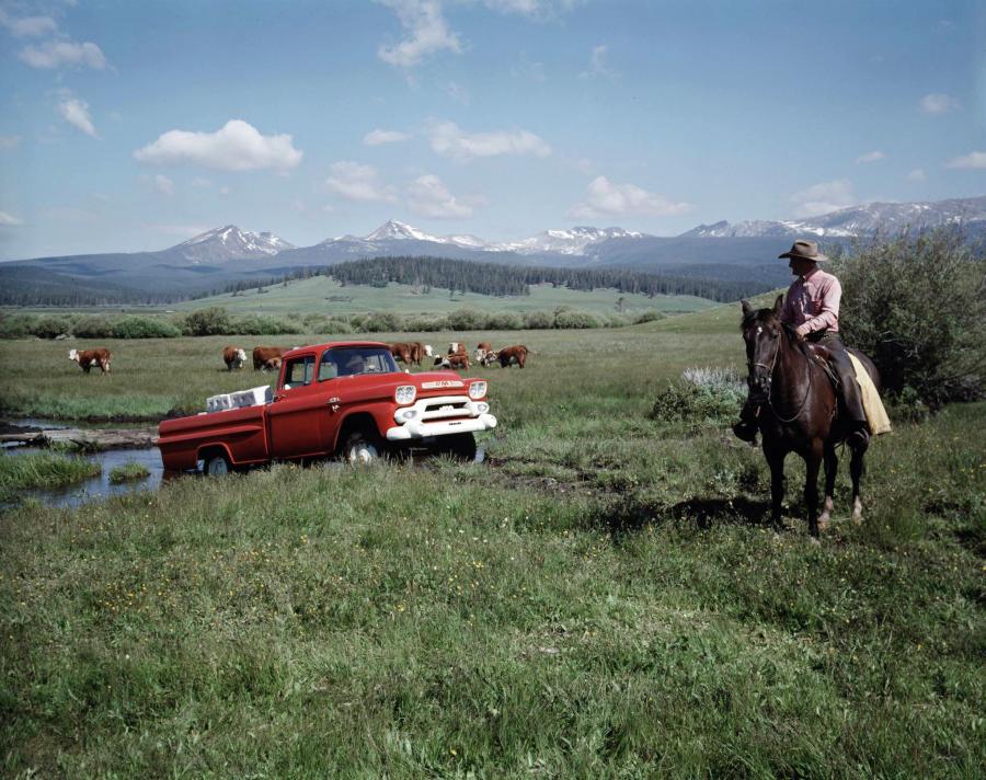  GMC S-100 Pickup 1958 года  (фото 3 из 9)